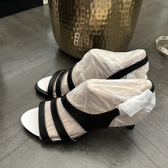 Naturalizer Taimi Heeled Sandal - Picture 6 of 7